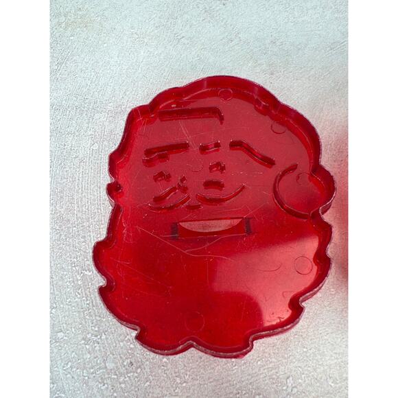 Vintage variety Santa Claus Cookie CuttersRed plastic lot of 7 - Picture 2 of 9